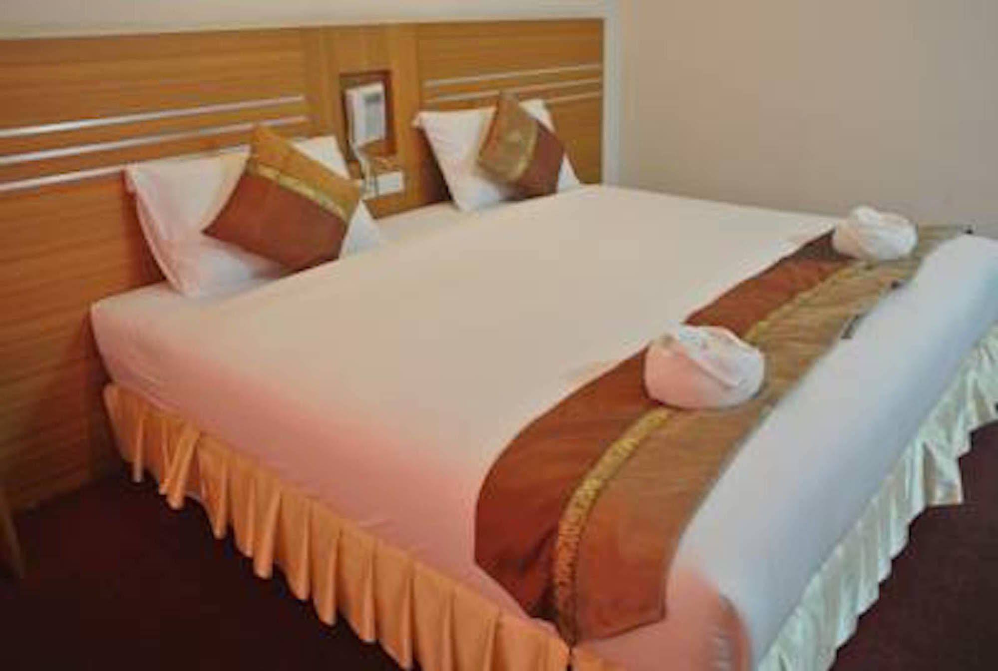 Chaikana Thani Hotel Пхаттхалунґ Екстер'єр фото